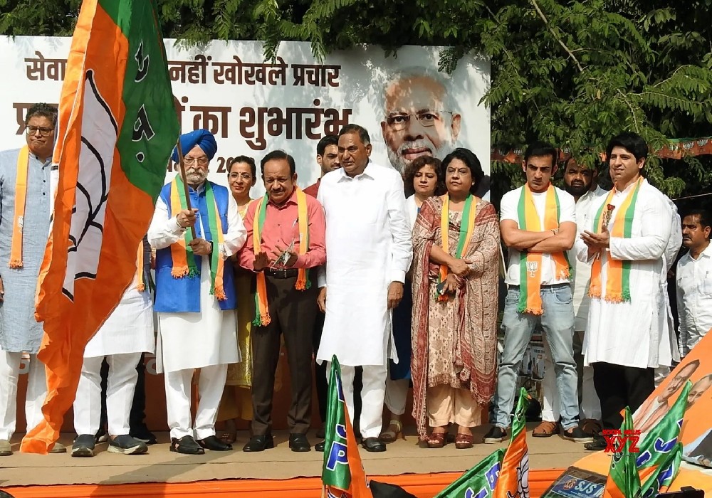 TV9 Bharatvarsh | Delhi MCD चुनाव से पहले केंद्र का बड़ा दांव, Hardeep Singh Puri ने किया ये बड़ा ऐलान