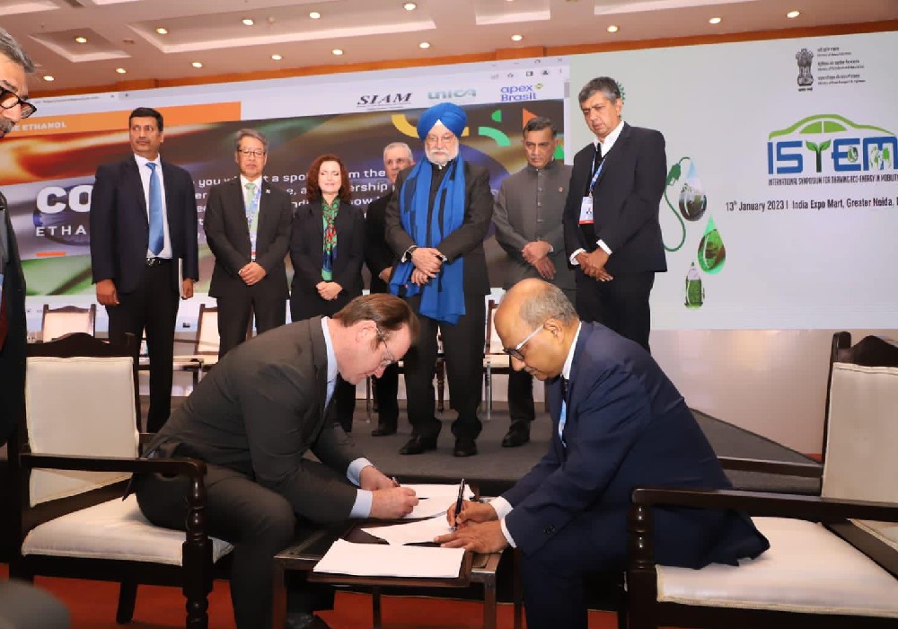 MoU signed between the SIAM India & U.S. Grains Council to promote higher-ethanol blends in Indian gasoline mix