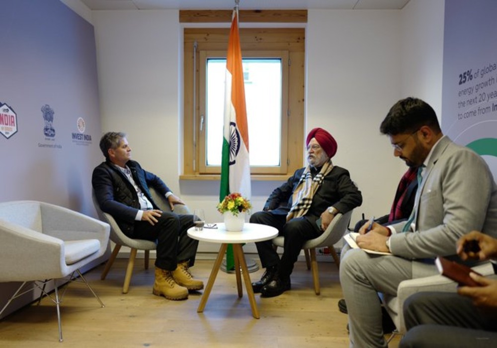 Met Mr Luis Henrique Guimaraes - CEO, Cosan, the biggest natural gas distributor in Brazil, & invited his company to be a part of the India’s growth story & our transition towards becoming a natural gas based economy.  Informed him about the plethora of o
