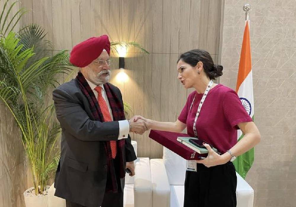 Discussed issues of bilateral energy cooperation between India & Portugal, & the way forward for enhanced association with HE Dr Ana Fontoura Gouveia, Secretary of State for Energy & Climate, Portugal at India Energy Week