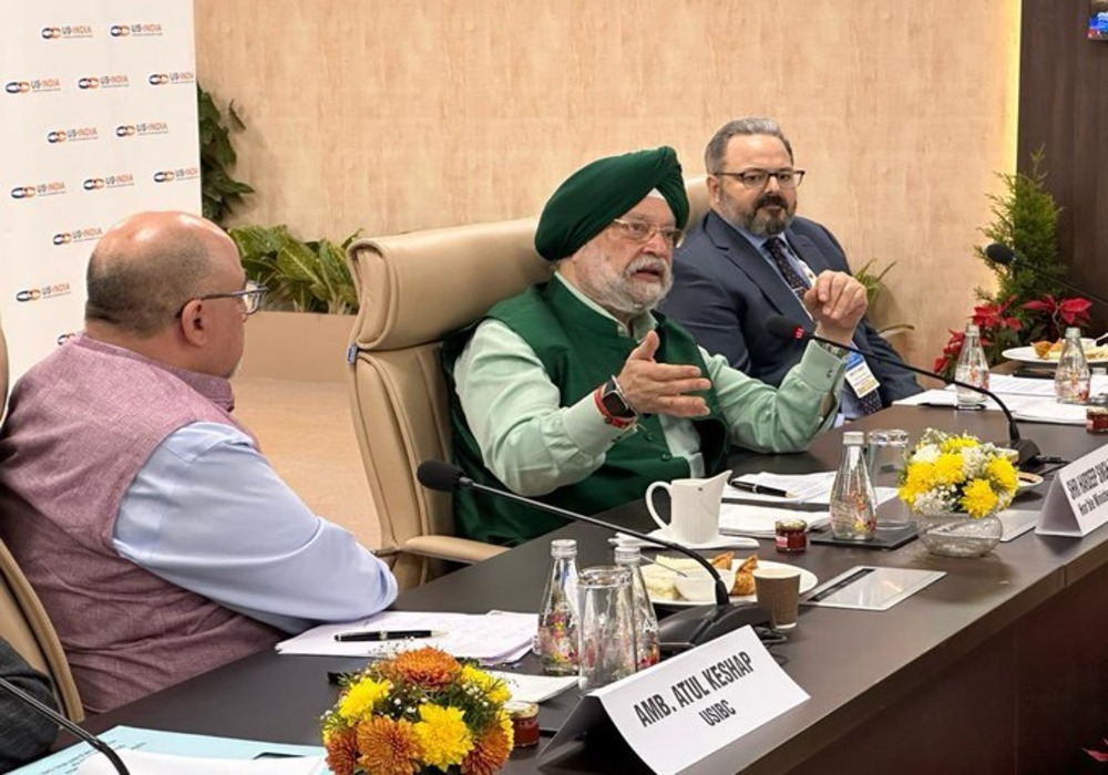 Discussed a wide gamut of issues pertaining to collaboration between Indian & US companies in the energy sector in a roundtable on energy transition with representatives of USIBC led by my friend USAmbKeshap & the USISPForum at India Energy Week 2024 in G