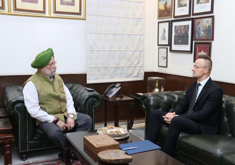hardeep singh Puri   Very happy to receive the Minister of Foreign Affairs & Trade of Hungary, HE Péter Szijjártó today.  I thanked him for the help & cooperation that I received when I was in Budapest to evacuate Indian students under #OperationGanga in 