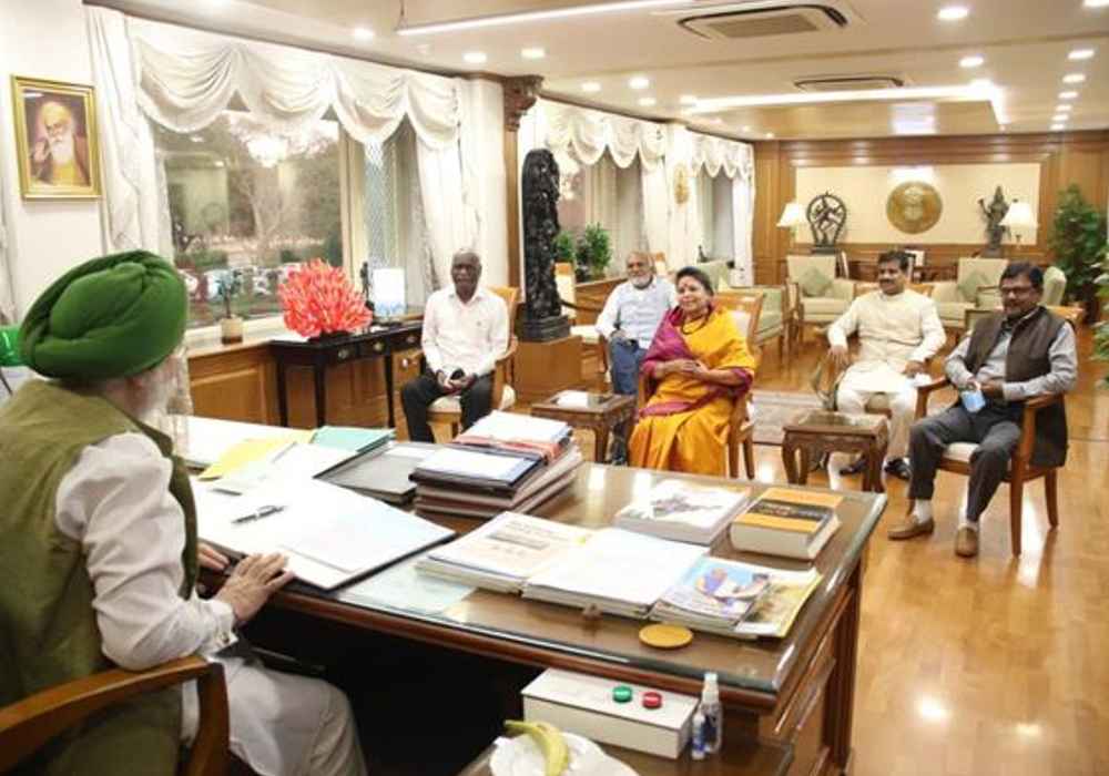 Recieved Independent Directors of NBCC India Limited- Dr Jyoti Kiran Ji, Prof Bimrao Panda Bhosale Ji, Sh Ca Rajeev Kumar Ji, Sh Meghhi Chhavada Ji & Sh Asim Mishra Ji in my office today.