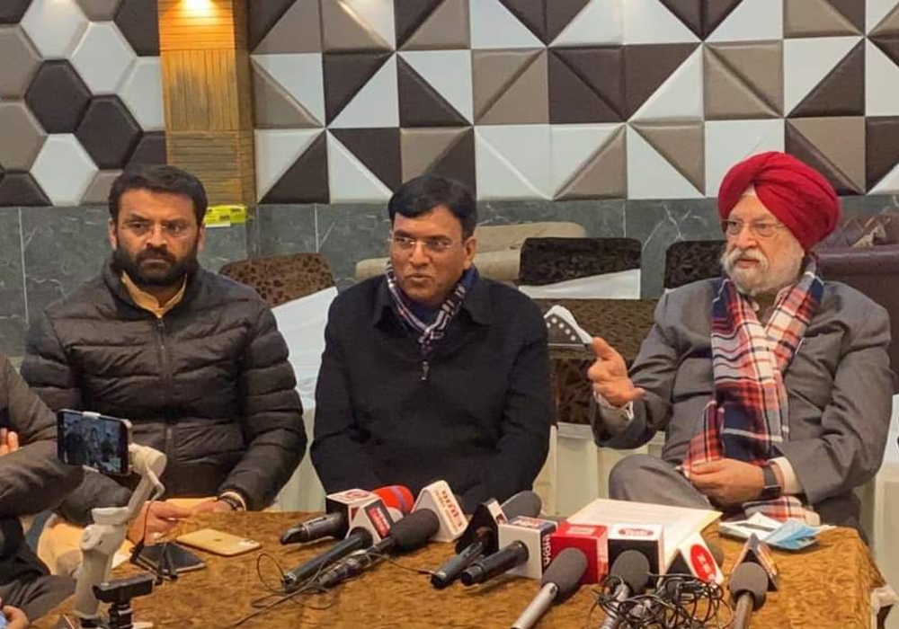 Interacted with members of the media fraternity along with my colleagues Dr Mansukh Mandaviya Ji and Sh Vinod Chavda Ji in Ferozepur this evening