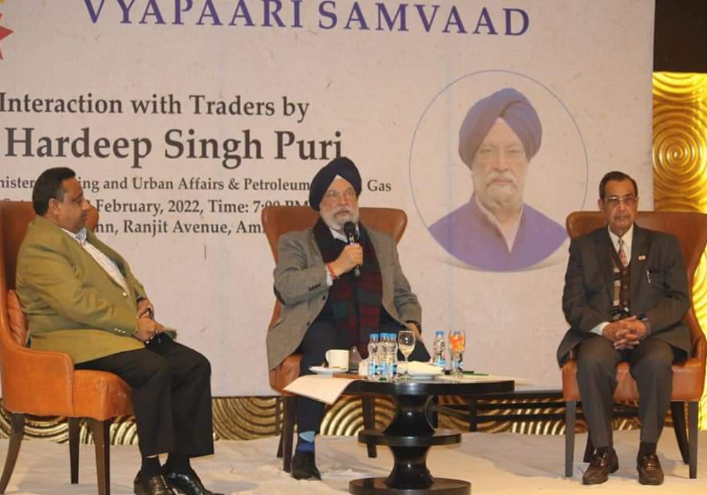 Interacted with traders and businessmen of Sri Amritsar Sahib at ‘Vyapaari Samvaad’ hosted by CAIT