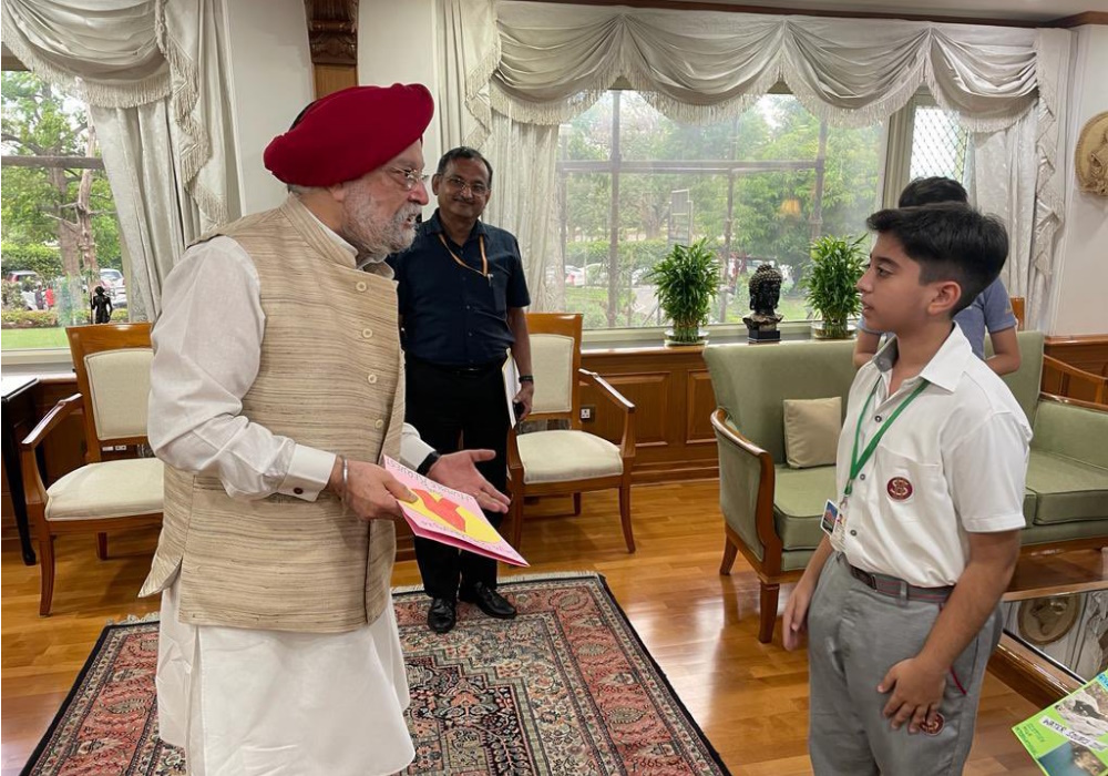 Fortunately for India - intelligent, smart, aspirational & clear-headed young people who can hold a conversation without someone whispering a tutorial in their ear do exist!
