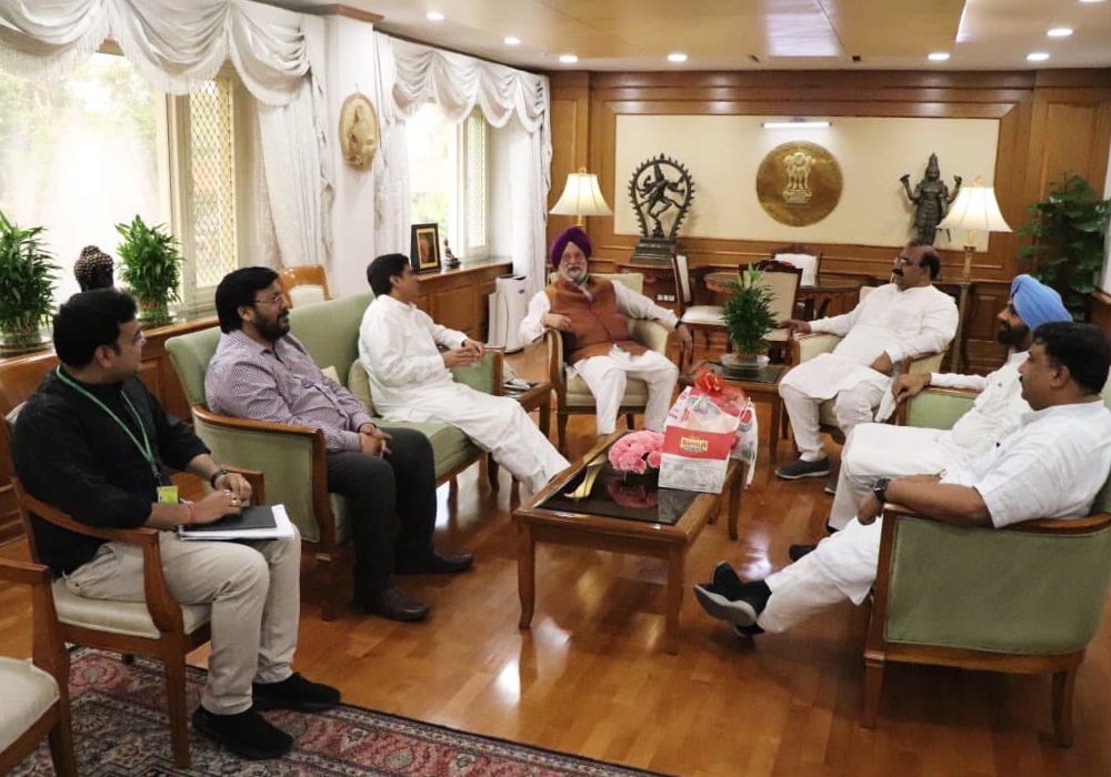 With a delegation of Karyakartas & office bearers of BJP Punjab led by Pradesh Adhyaksh Sh Ashwani Sharma Ji.