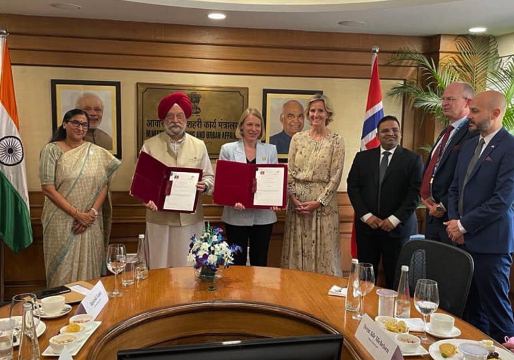 Witnessed the signing of two MoUs: one between  ONGC Limited & Equinor for cooperation across the entire energy value chain & second, between IIT Madras & SEID Norway for development of a reactor for producing hydrogen.