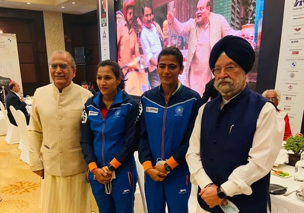 Met Supergirls of Indian Women’s Hockey Team Rani Rampal Ji & Savita Punia Ji with Sh Aroon Purie Ji