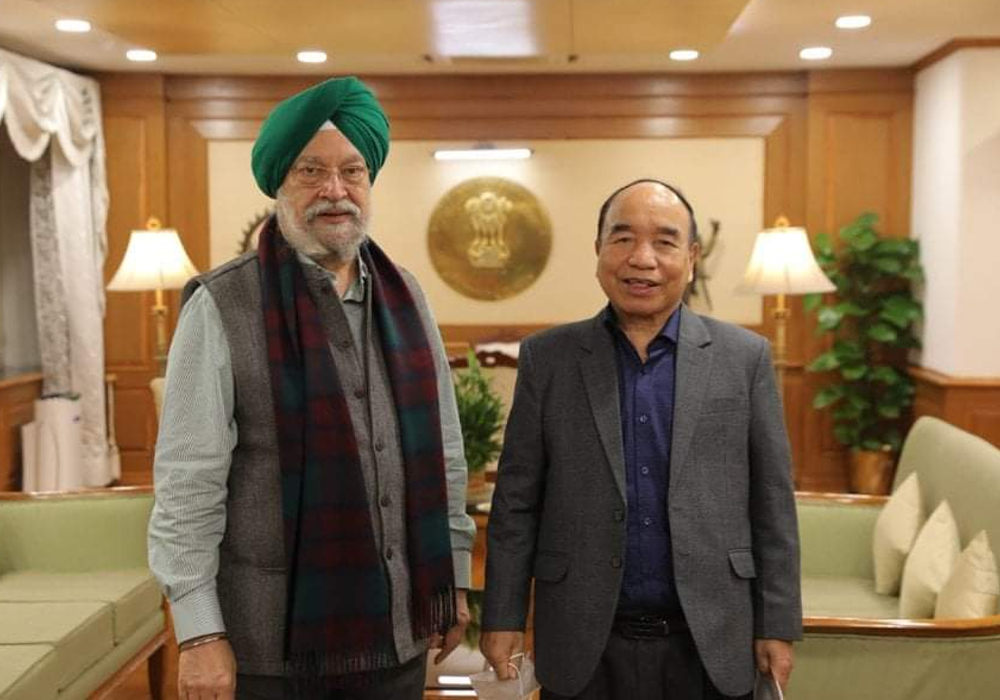 Happy to receive Mizoram Chief Minister Sh Zoramthanga Ji in my office today. We discussed proposals pertaining to both Ministry of Housing and Urban Affairs and Ministry of Petroleum and Natural Gas, Government of India for the welfare of the people of M