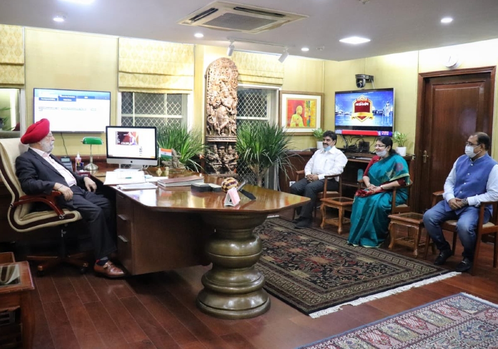 Happy to receive Smt Priyanka Tibrewal BJP Ji and Sh Aditya Tibrewal Ji . Priyanka Ji had run a confident and spirited campaign during the bye-election in Bhawanipur where she was the BJP candidate.