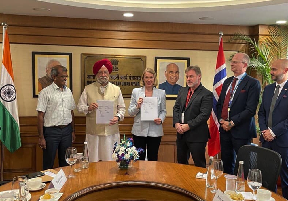 Witnessed the signing of two MoUs: one between  ONGC Limited & Equinor for cooperation across the entire energy value chain & second, between IIT Madras & SEID Norway for development of a reactor for producing hydrogen.