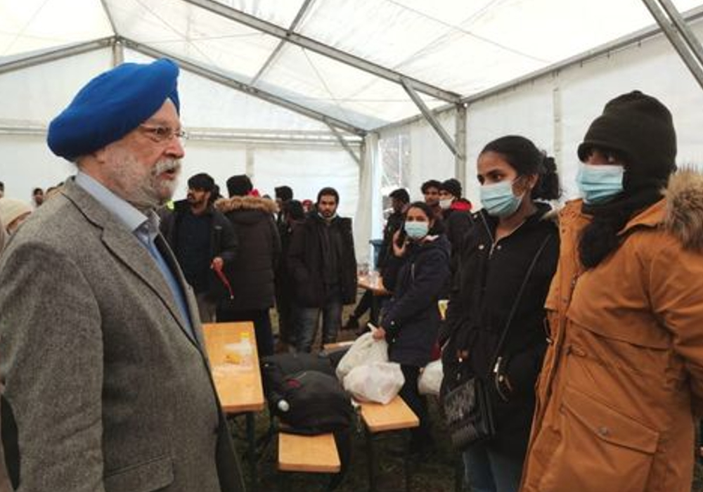 At the Zahony checkpost on Hungary-Ukraine border