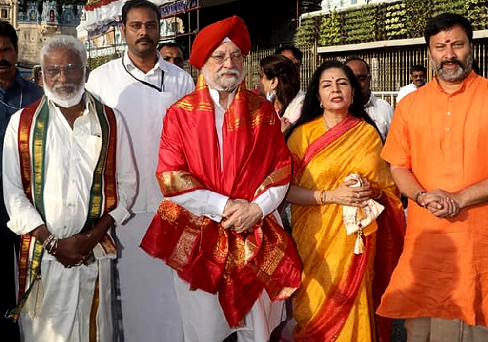 Shri Hardeep Singh Puri, Ministry of Petroleum and Natural Gas, Government of India, who visited Tirumala, was presented with a picture of Swami Tirtha Prasad and Srivari.