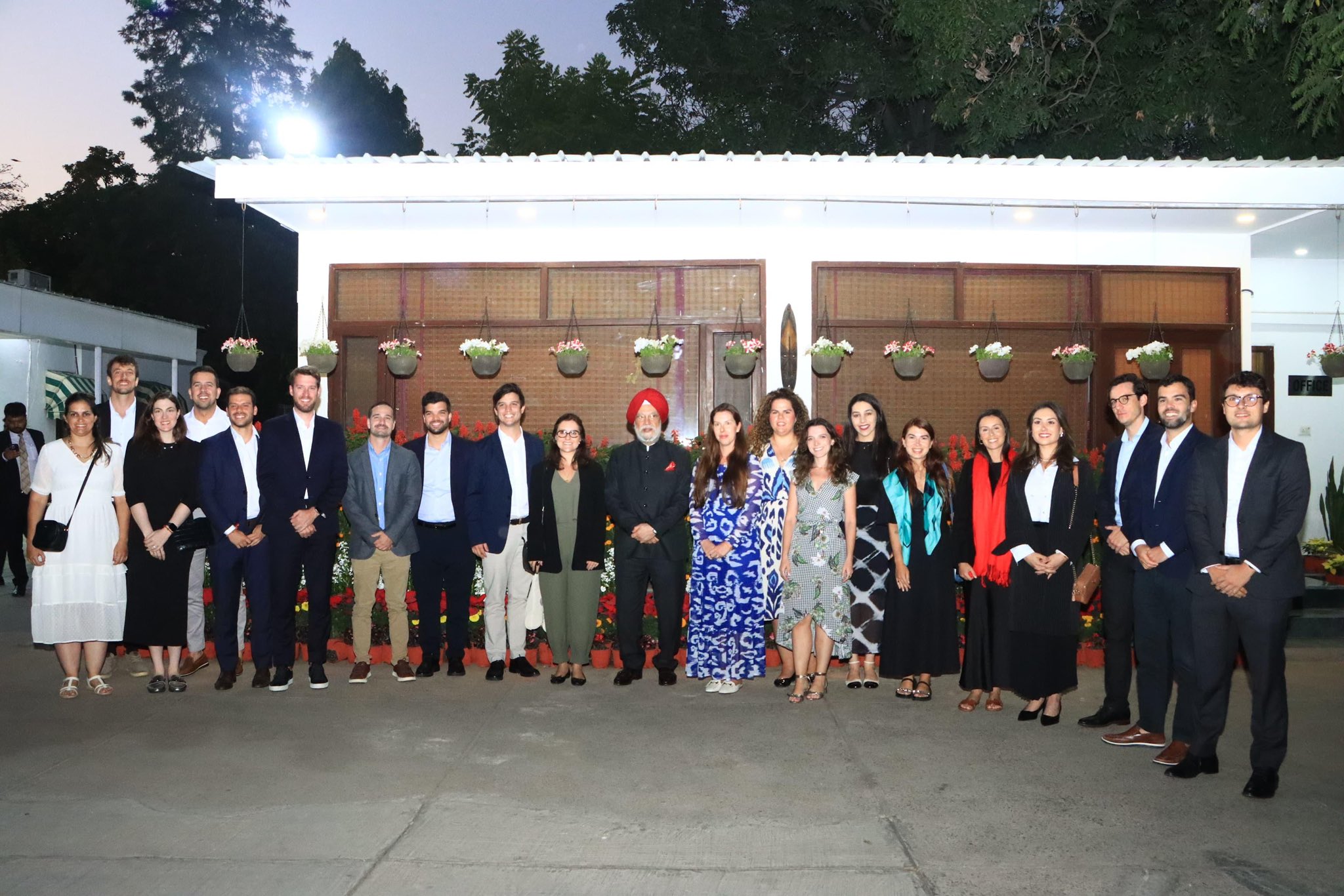 Very happy to welcome a delegation of young entrepreneurs from Brazil