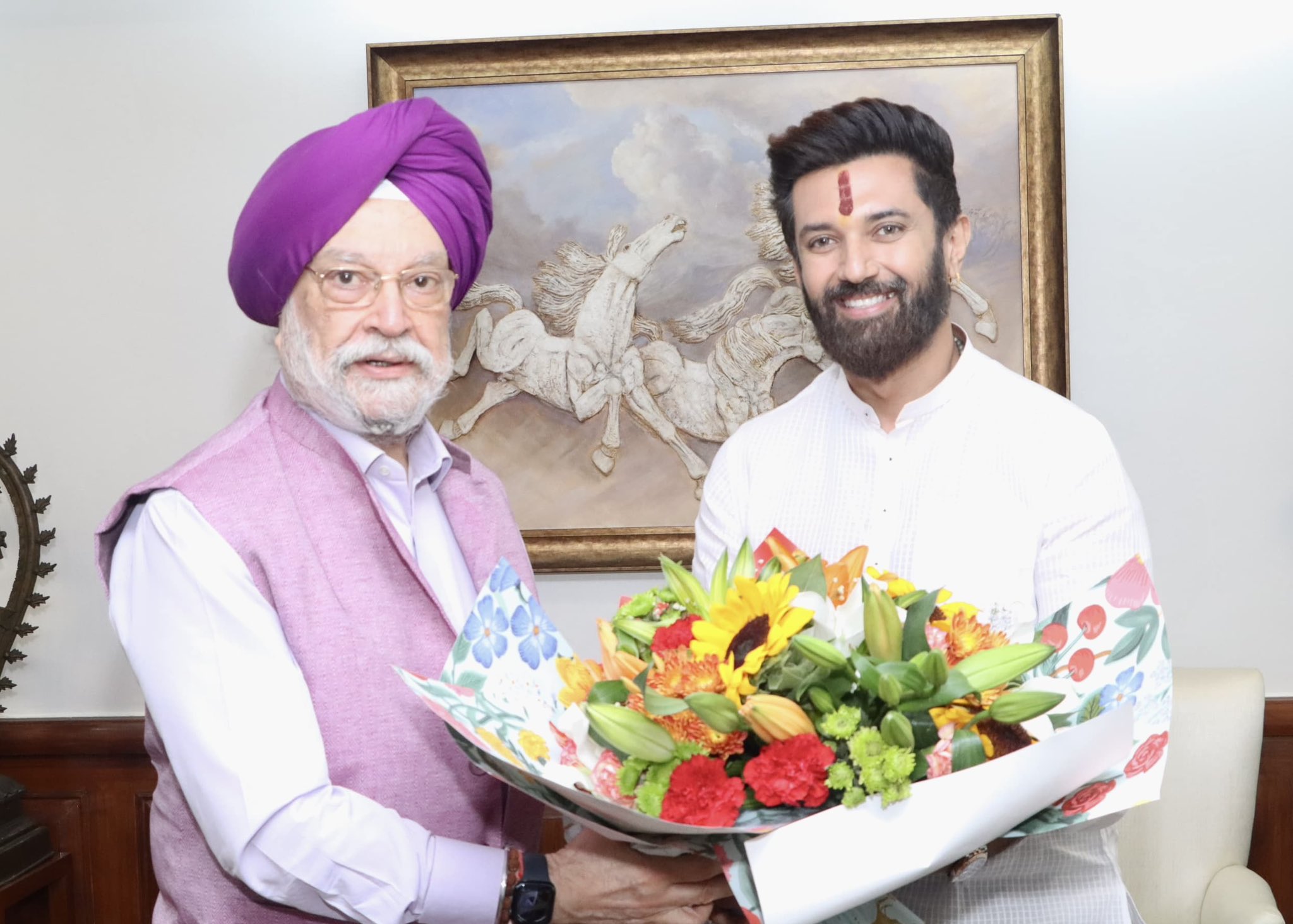 Very happy to meet Sh Chirag Paswan Ji, a dynamic leader of the NDA and my colleague in the Union Cabinet, in my office today.