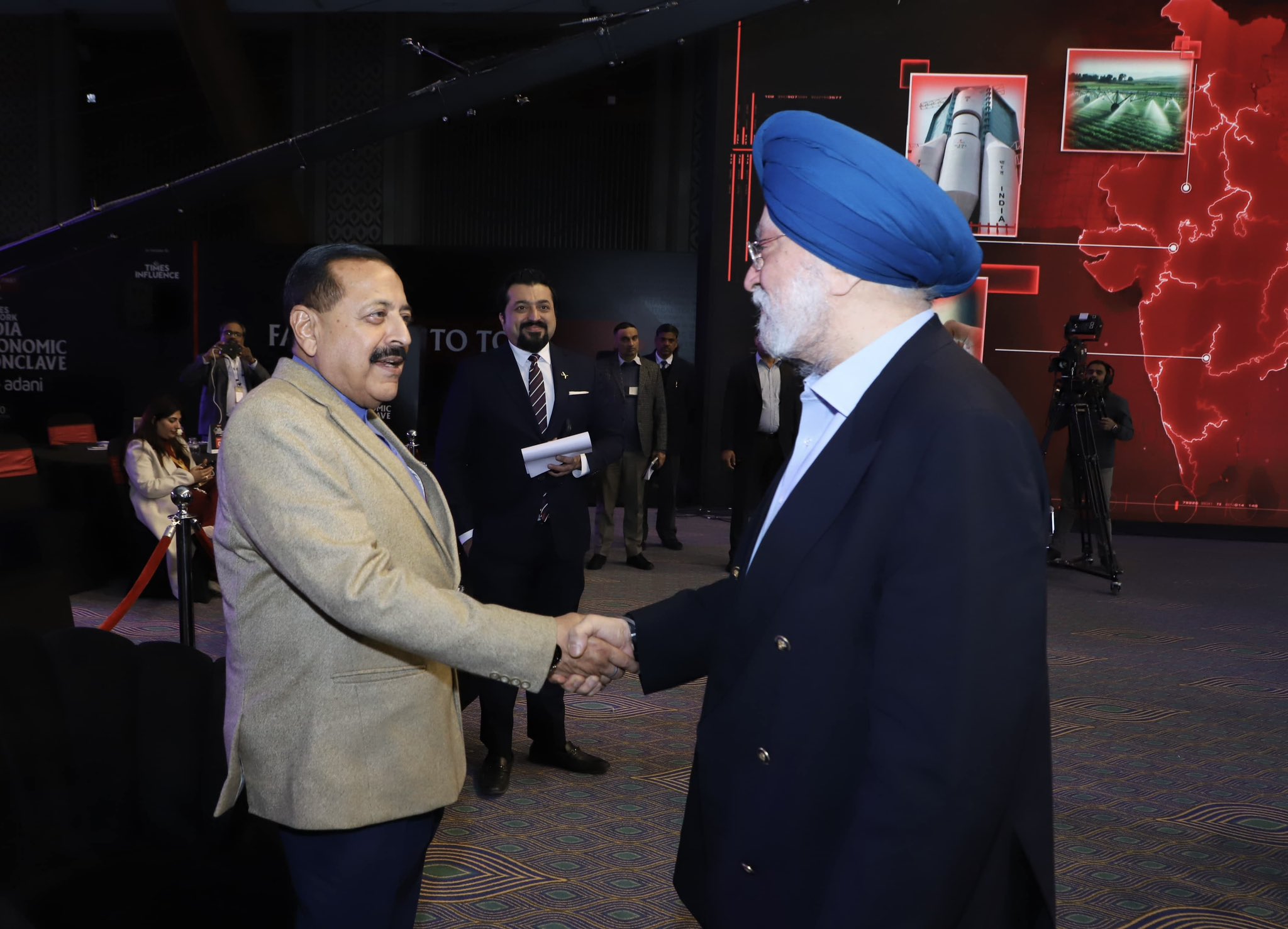 Caught up with my friend and colleague in the Council of Ministers Dr Jitendra Singh Ji at #IndiaEconomicConclave
