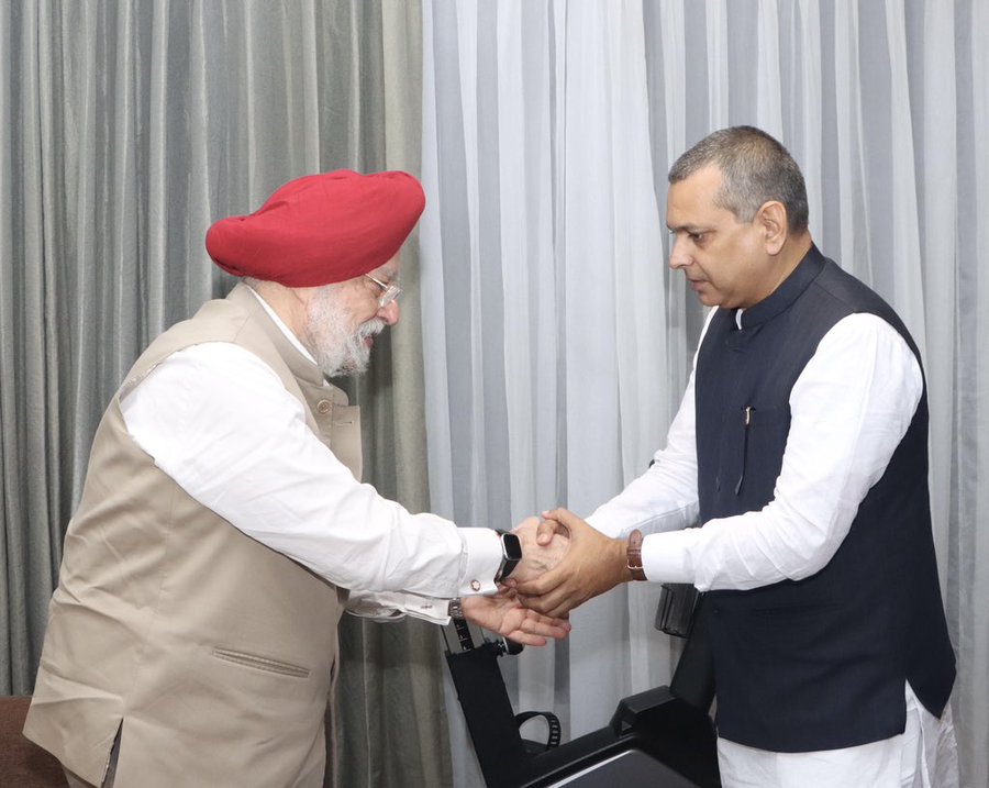 Happy to meet senior leader of  BJP Assam  and minister in Assam Govt Sh Kaushik Rai Ji in Guwahati