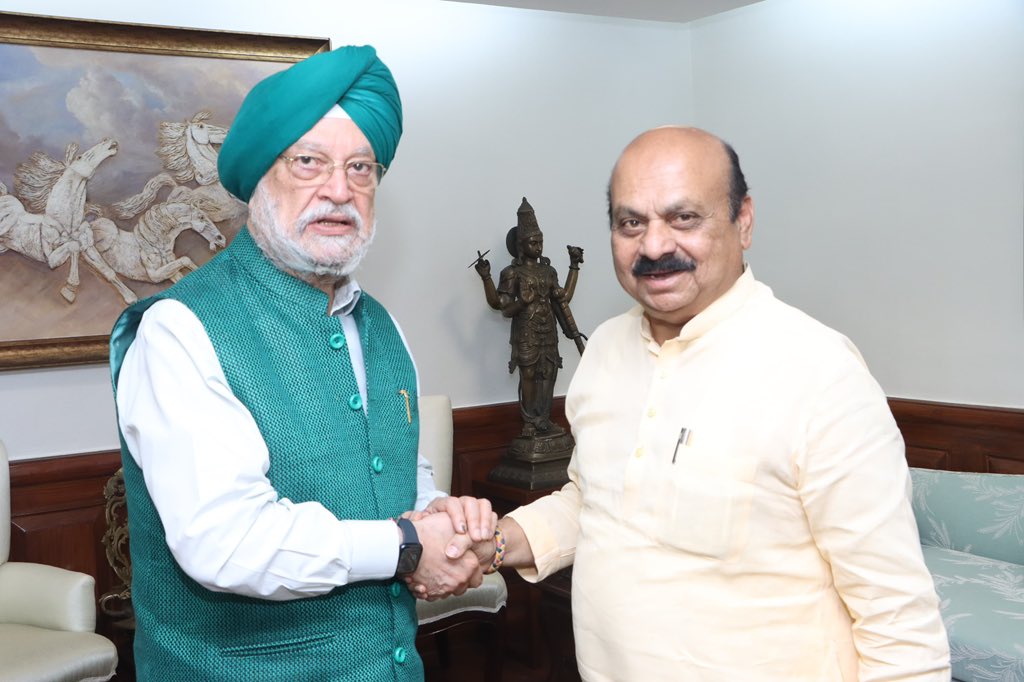 Happy to meet senior leader of  BJP Karnataka , Member of Parliament from Haveri-Gadag & former Chief Minister of Karnataka Sh  Basavaraj S Bommai Ji