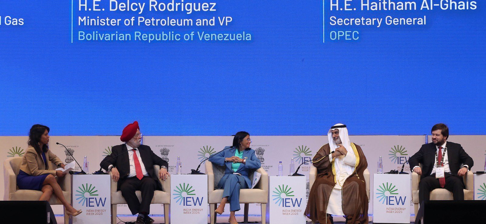 In a ministerial session on ‘Continued Importance of Oil Security in the Energy Transition’ with HE Pavel Sorokin, First Deputy Minister of Energy, Russian Federation; HE Delcy Rodriguez, Minister of Petroleum and VP, Venezuela; and HE Haitham Al-Ghais, S