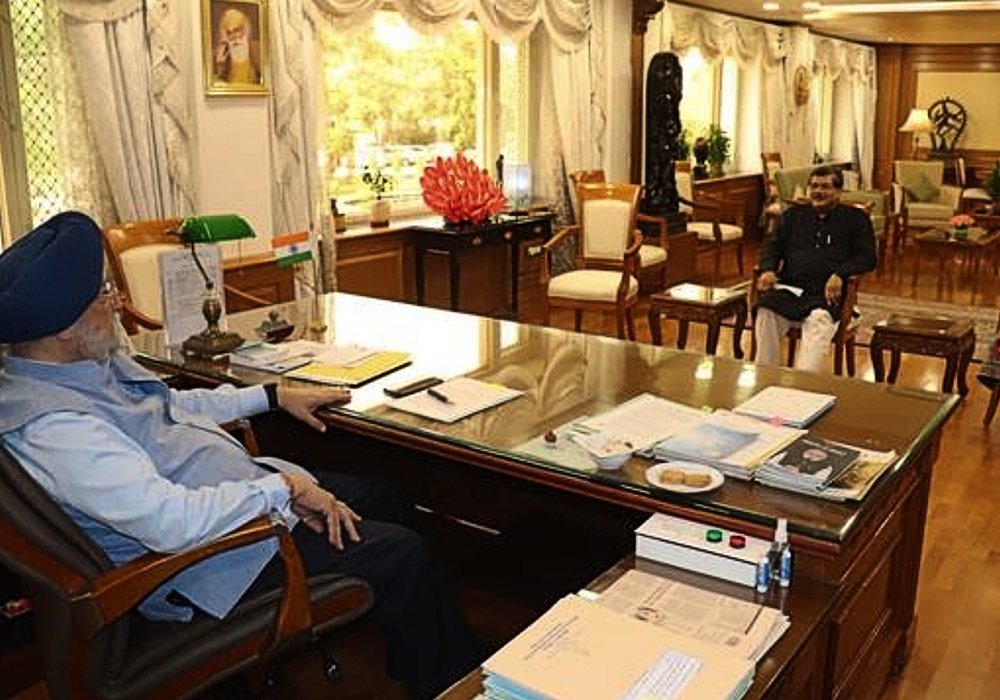 Meeting with eneral Secretary of INC Sh Mukul Wasnik Ji & his wife Smt Ravina Wasnik Ji