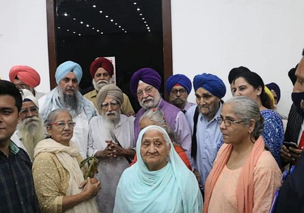 Interaction with young, senior & prominent members of the Sikh Sangat at the release of the book on the valiant life of our beloved ninth Guru Sahib - Sri Guru Tegh Bahadur Ji