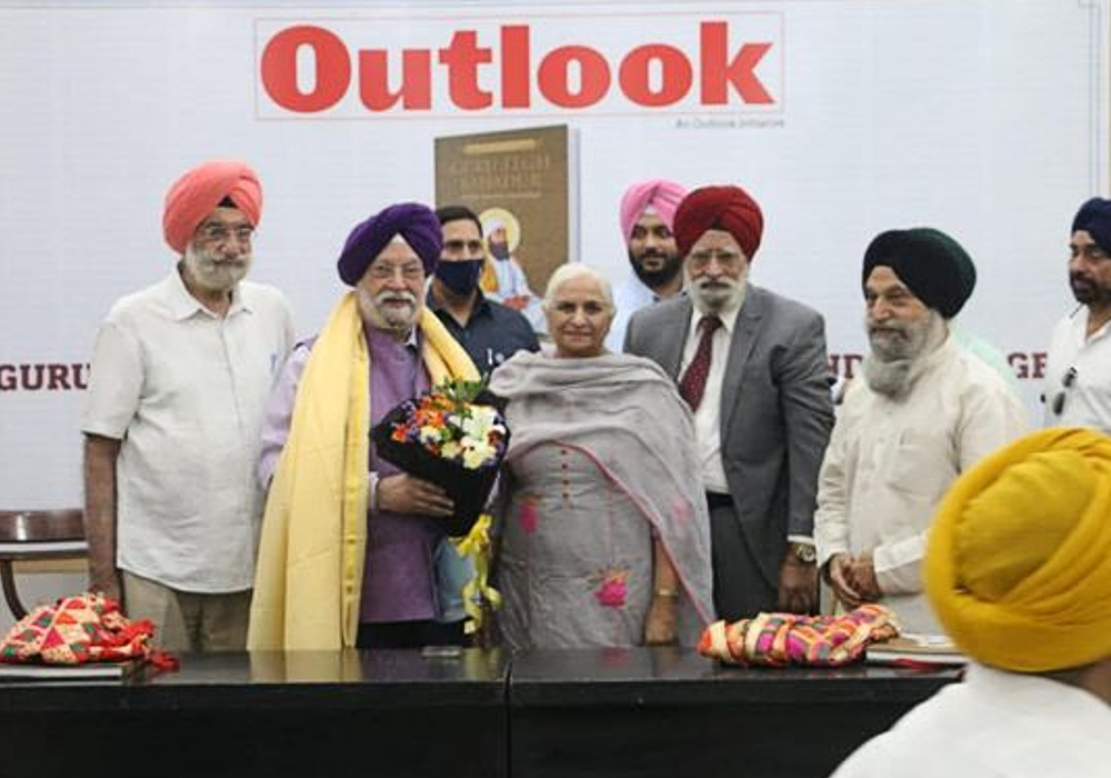 Interaction with young, senior & prominent members of the Sikh Sangat at the release of the book on the valiant life of our beloved ninth Guru Sahib - Sri Guru Tegh Bahadur Ji