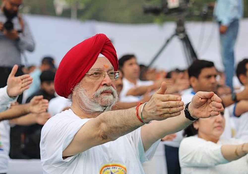 With Acharya Bal Krishna Ji along with more than 12,000 Yoga practitioners, sadhaks & followers of Swami Ramdev Ji at Delhi’s iconic Red Fort to celebrated International Yoga Day 2022.