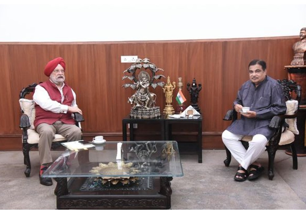 Meeting with Sh Nitin Gadkari Ji to convert design of proposed over bridge at Barnala Bypass in Punjab