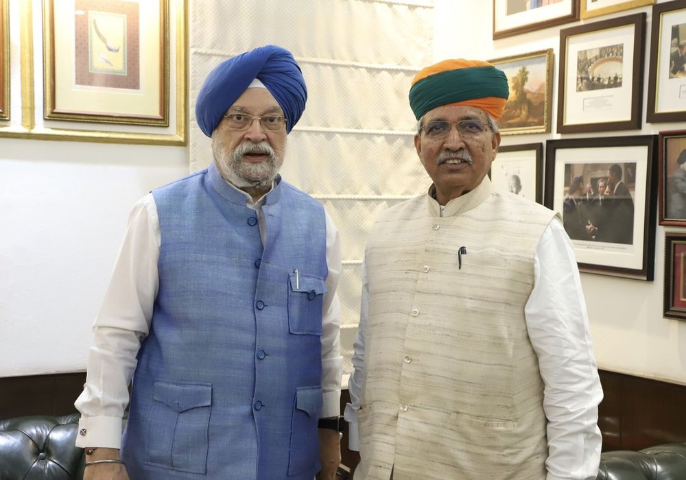 Today with senior party leader, my friend and colleague Shri Arjun Ram Meghwal ji! #BJP #ArjunRamMeghwal