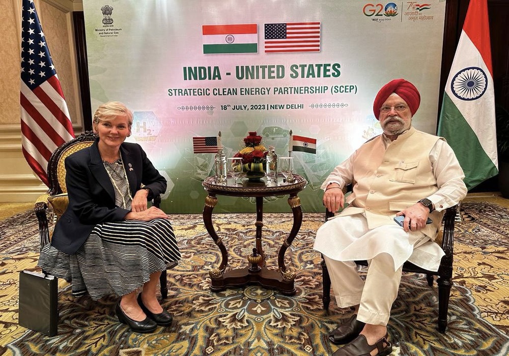 Delighted to meet my friend @SecGranholm who is on her first visit to New Delhi.