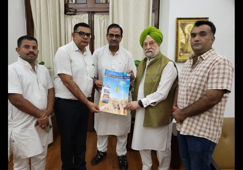 Happy to meet a delegation of representatives from Rajasthan Petroleum Dealers’ Association led by their President & Executive Member Sh Raunak Pal Singh Ji in my office today.