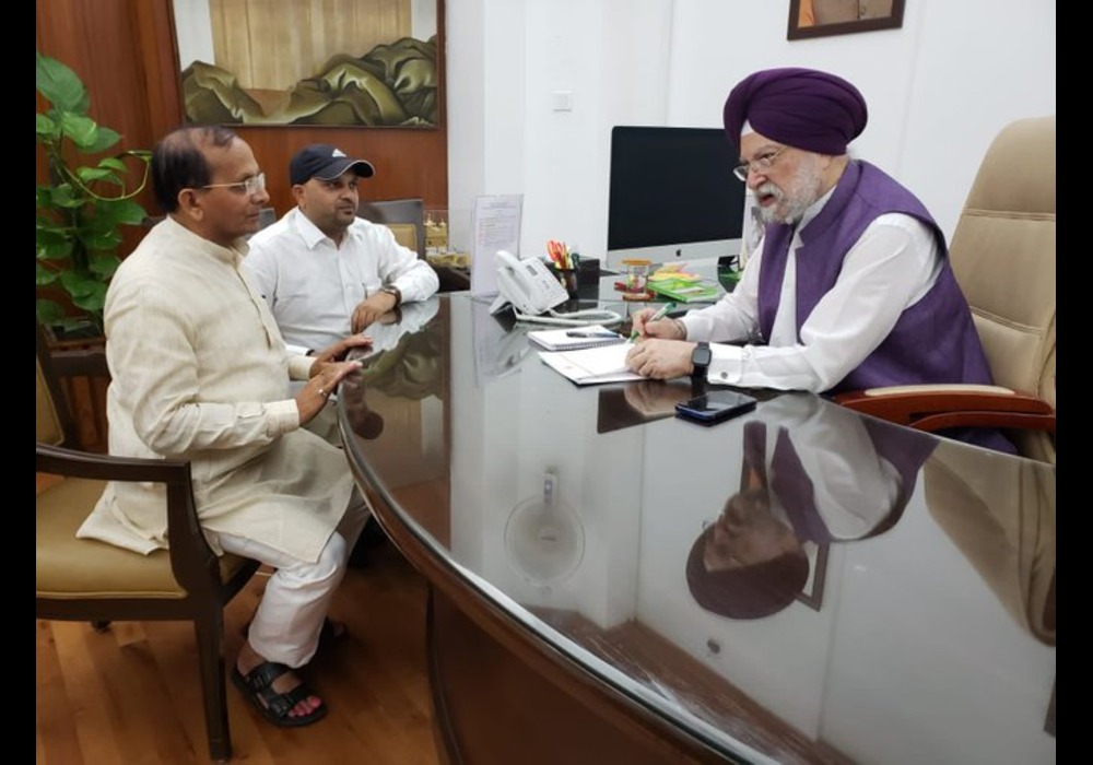 Met Sh Raj Prasad Upadhyay Ji, MLA from Sadar in Uttar Pradesh in my office today.