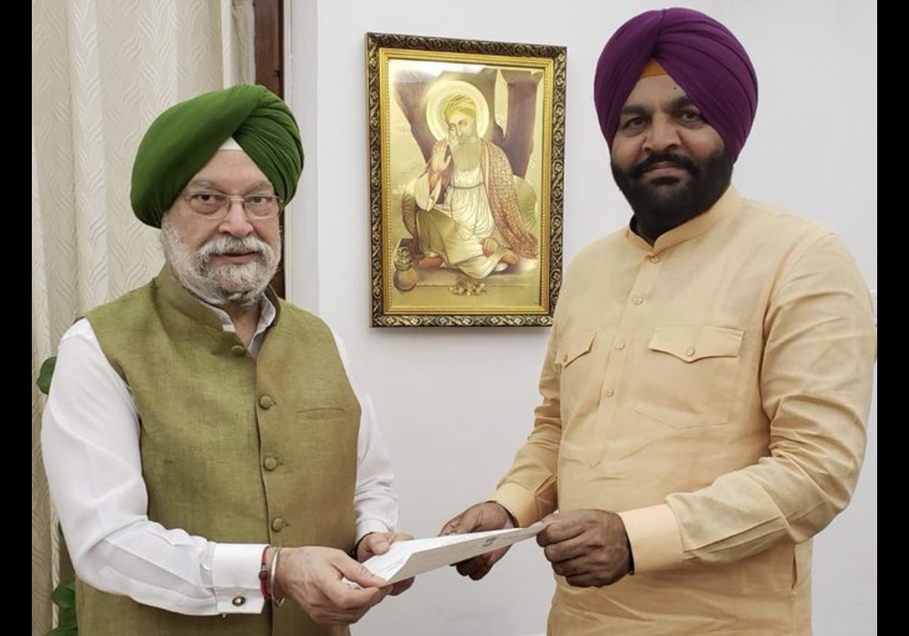 Received the Member of Parliament from Guru Di Nagari Sri Amritsar Sahib, Sardar GurjeetSAujla Ji in my office today.