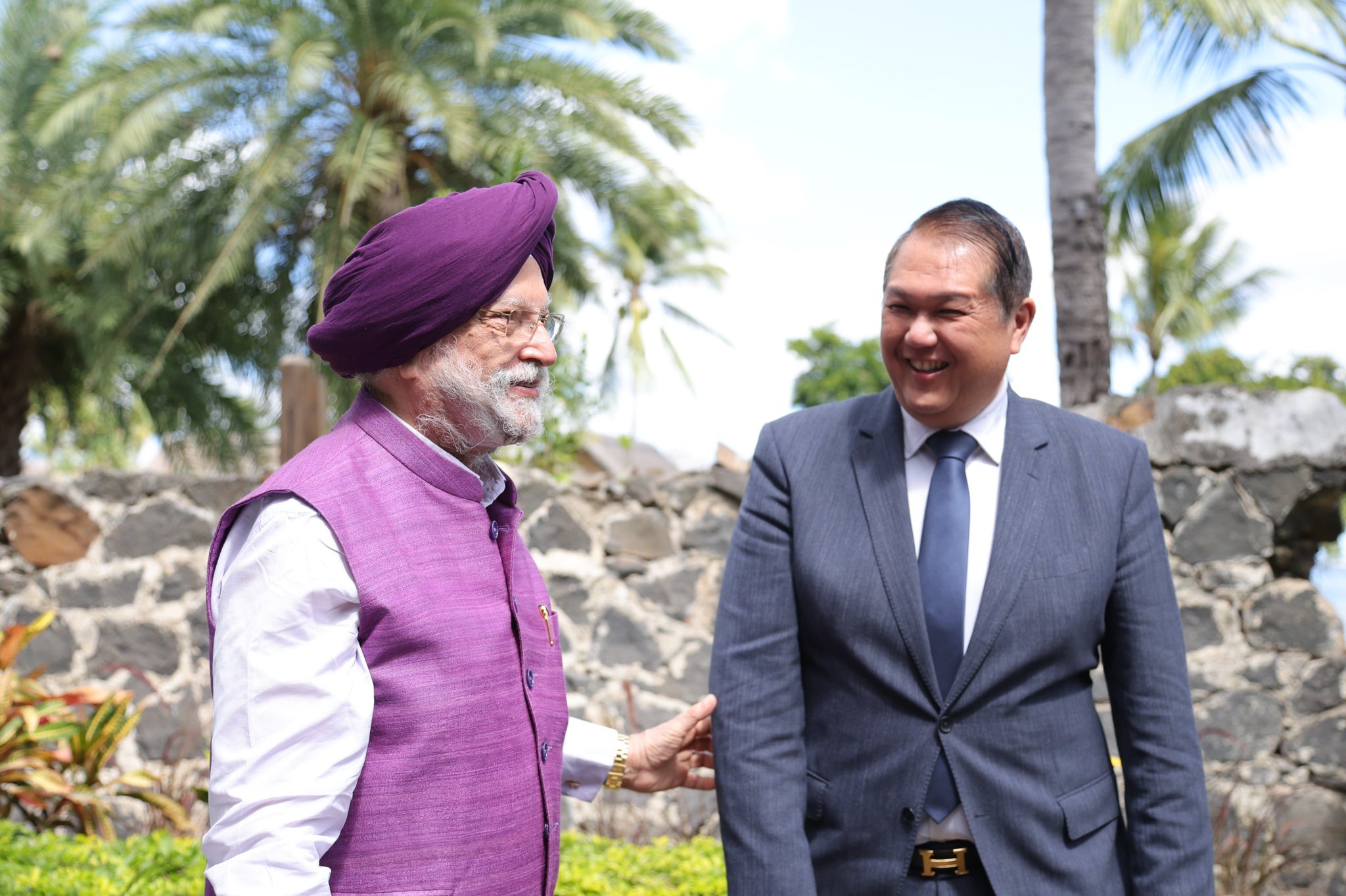 Very happy to meet H.E. Mr. John Michaël Tzoun Sao Yeung Sik Yuen, Minister of Commerce and Consumer Protection, Mauritius