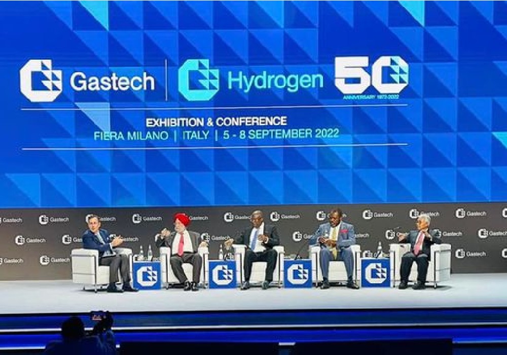 At ‘India Spotlight: Powering India’s energy industry’ session at Gastech with co-panelists SG-IEF- HE Joseph McMonigle; CEO Tellurian LNG- Octavio Simoes; ExxonMobil CEO- Monte Dobson & CMD-IOCL