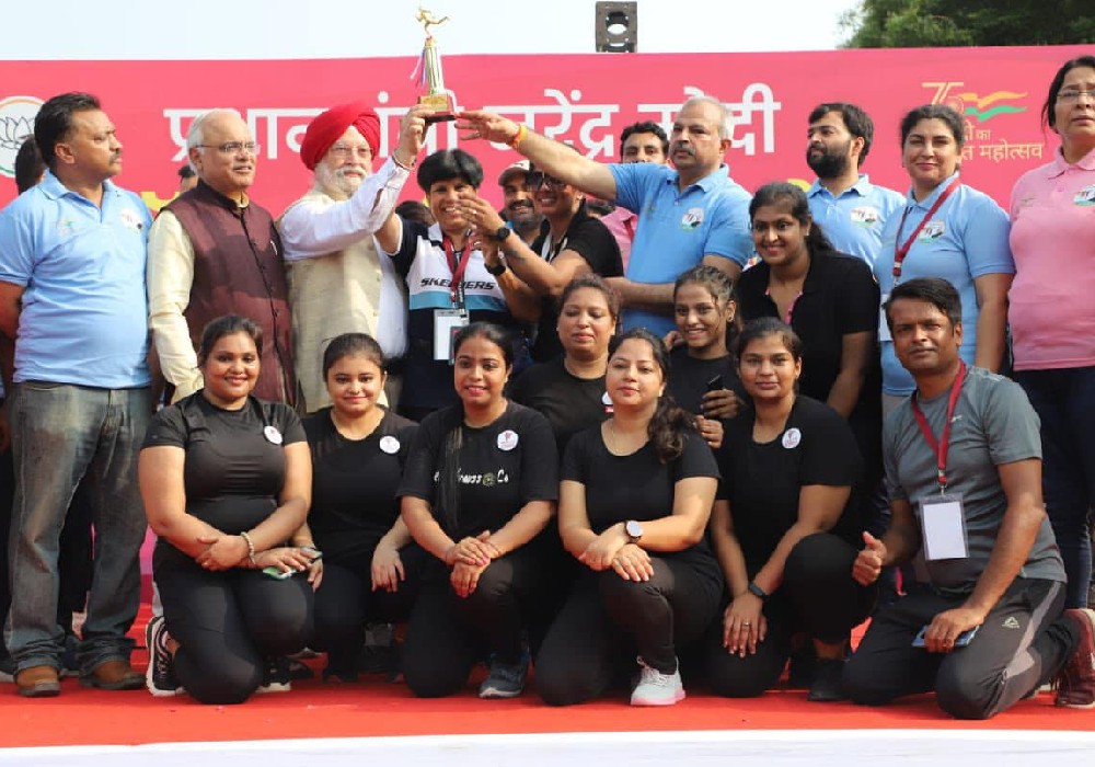 More than 10,000 youth & children from informal settlements of Delhi wish PM Sh Narendra Modi Ji a very Happy Birthday at Narendra Modi Cross Country Run flagged off by HM Sh Amit Shah Ji at Major Dhyan Chand National Stadium