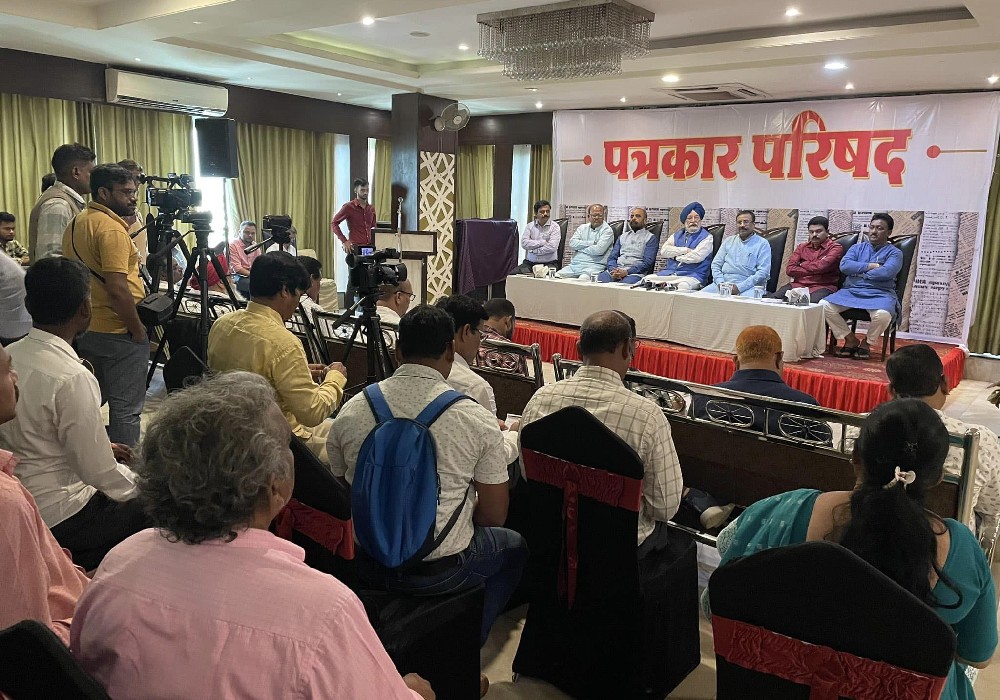 Interaction with members of the media fraternity of Chandrapur
