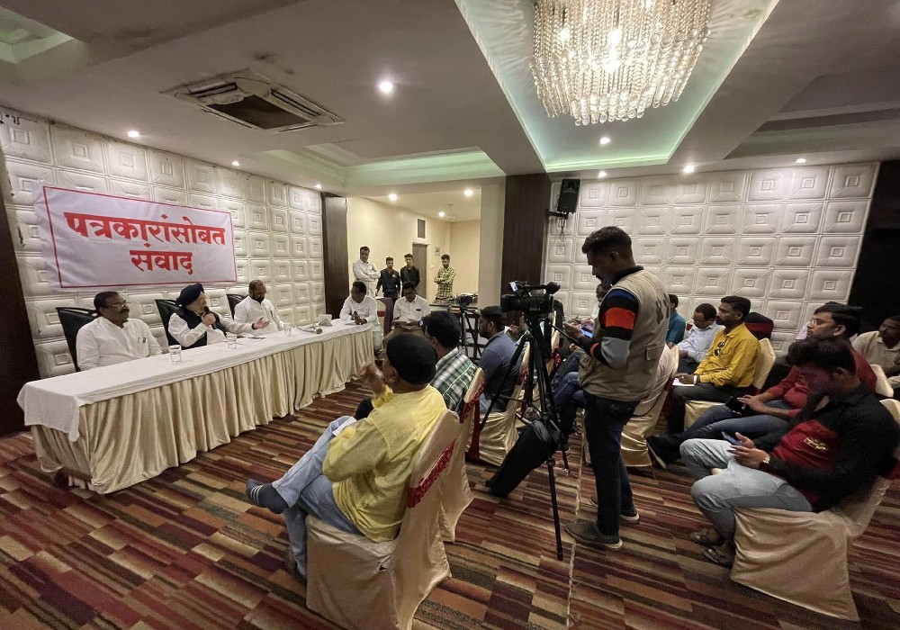Interaction with members of local media in Chandrapur
