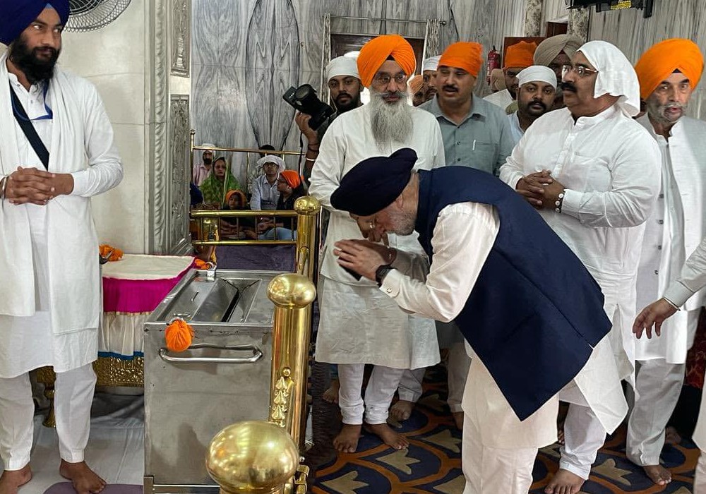 Joined Sikh Sangat to bow down at Gurdwara Shri Dukhnivaran Sahib located in Patiala