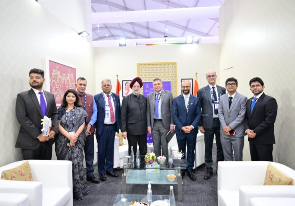 Met Lorenzo Simonelli, Chairman & CEO of Baker Hughes in Abu Dhabi today. Held fruitful discussions about how India, which seeks investments of US$ 150 billion by 2030 in its E&P hydrocarbon sector presents huge opportunity to potential partners.