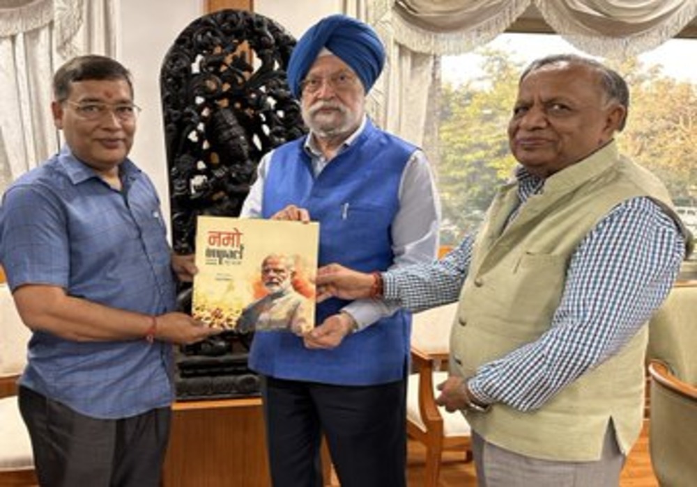 Very happy to receive a copy of Sh Atul singhal Ji’s book ‘नमो Impact - राष्ट्र प्रथम’ from Sh Nand Kishore Garg Ji in my office today.
