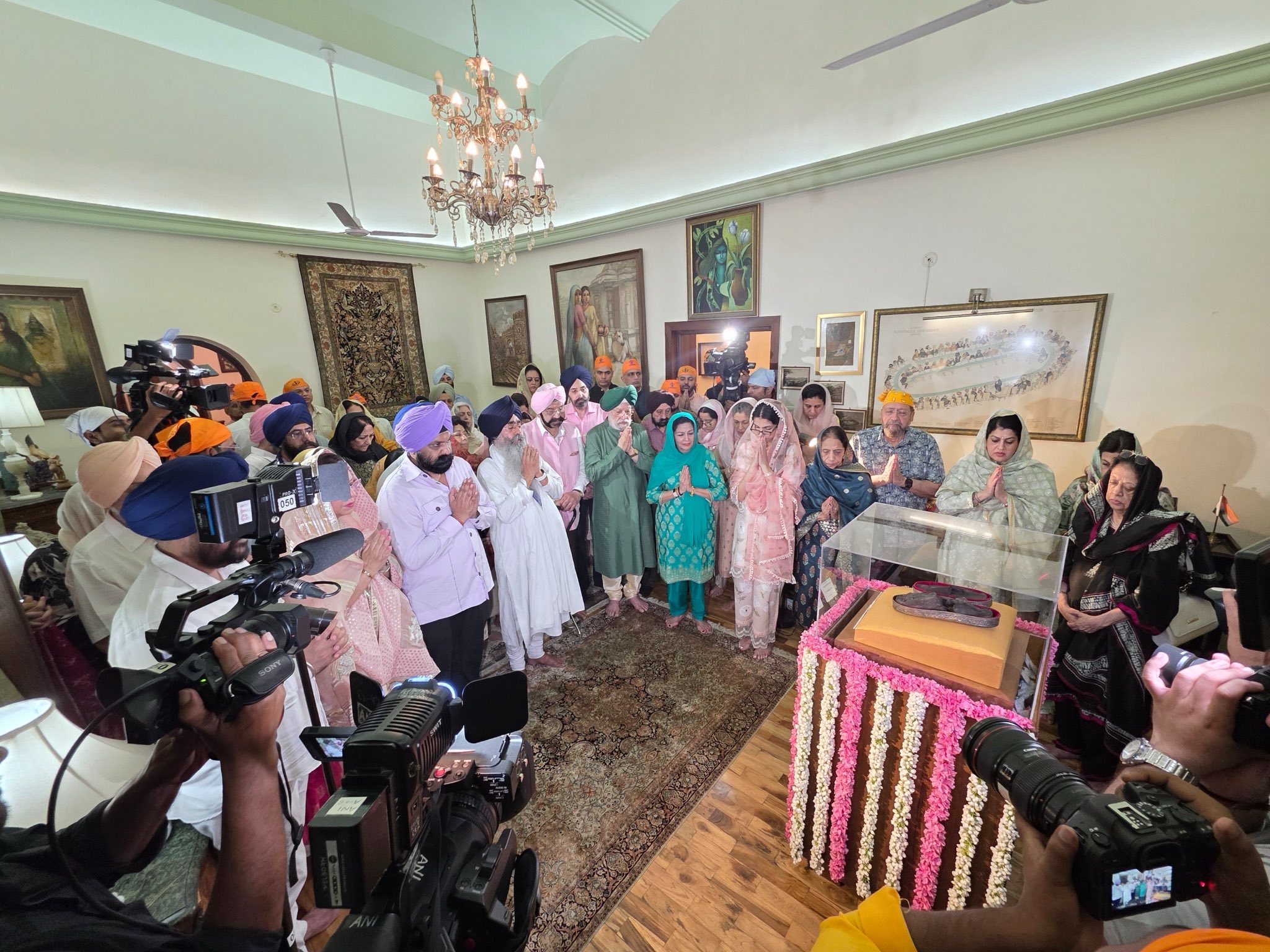 खुशी है कि पूर्वजों ने बीते 300 वर्षों से सेवा निभाई, गर्व है कि मेरे कुल को ये सौभाग्य मिला - Gurucharan Yatra