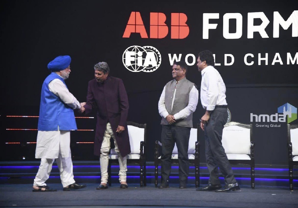 Delighted to meet India’s original ‘King of Speed’ Sh Kapil Dev Ji at curtain raiser of ABB Formula E in Delhi