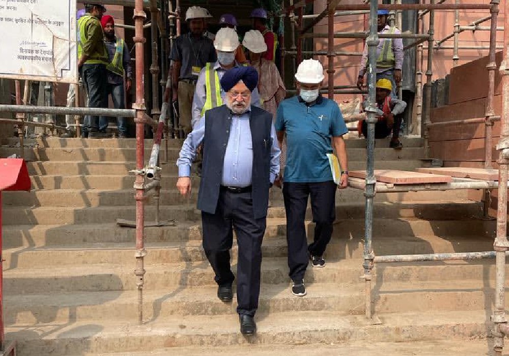 Reviewed ongoing construction at the New Parliament Building