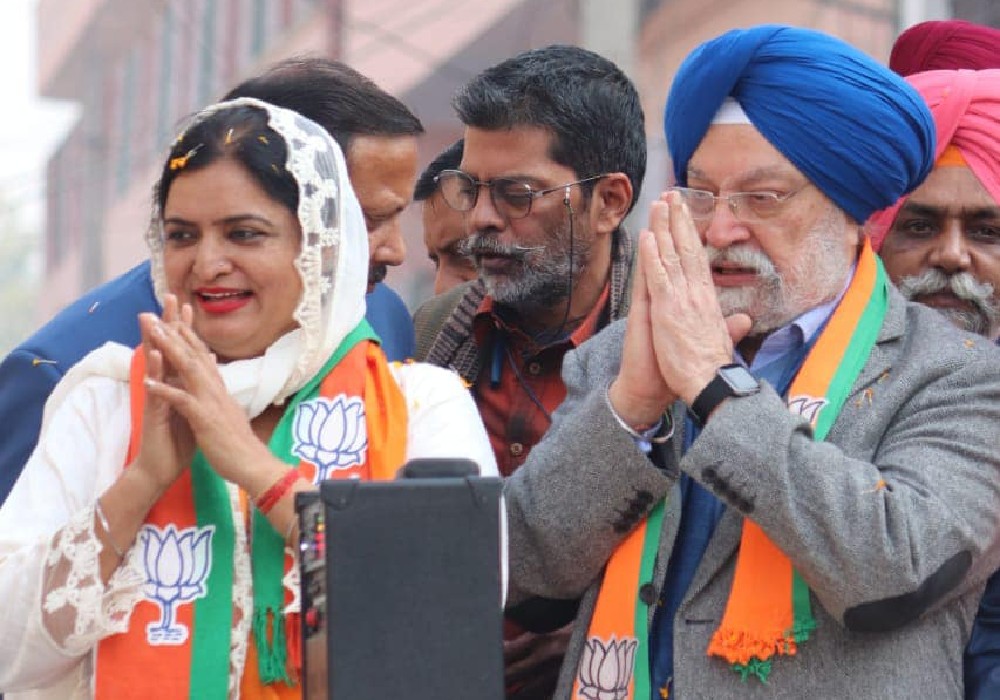 Road show in support of BJP Delhi candidate Bibi Kuljeet Kaur ji in Nilothi ward number 36