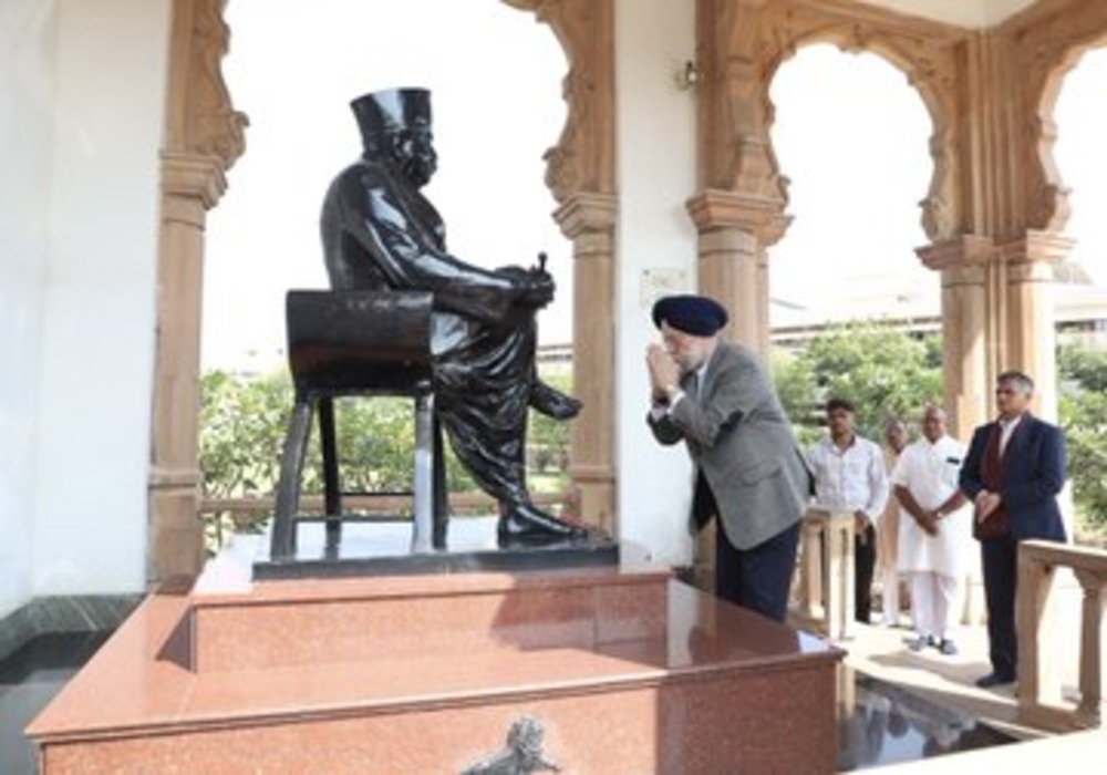 संघे शक्ति कलौयूगे, संघ शक्ति की जन्मभूमि , डॉक्टर साहेब का जीवन सादगी और सरलता का संदेश देता है  Paid homage to RSSorg founding Sarsanghchalak Parampujyaniya Dr KB Hedgewar Ji at Dr Hedgewar Smarak Samiti & paid tribute to the 2nd Sarsanghchalak, Parampu