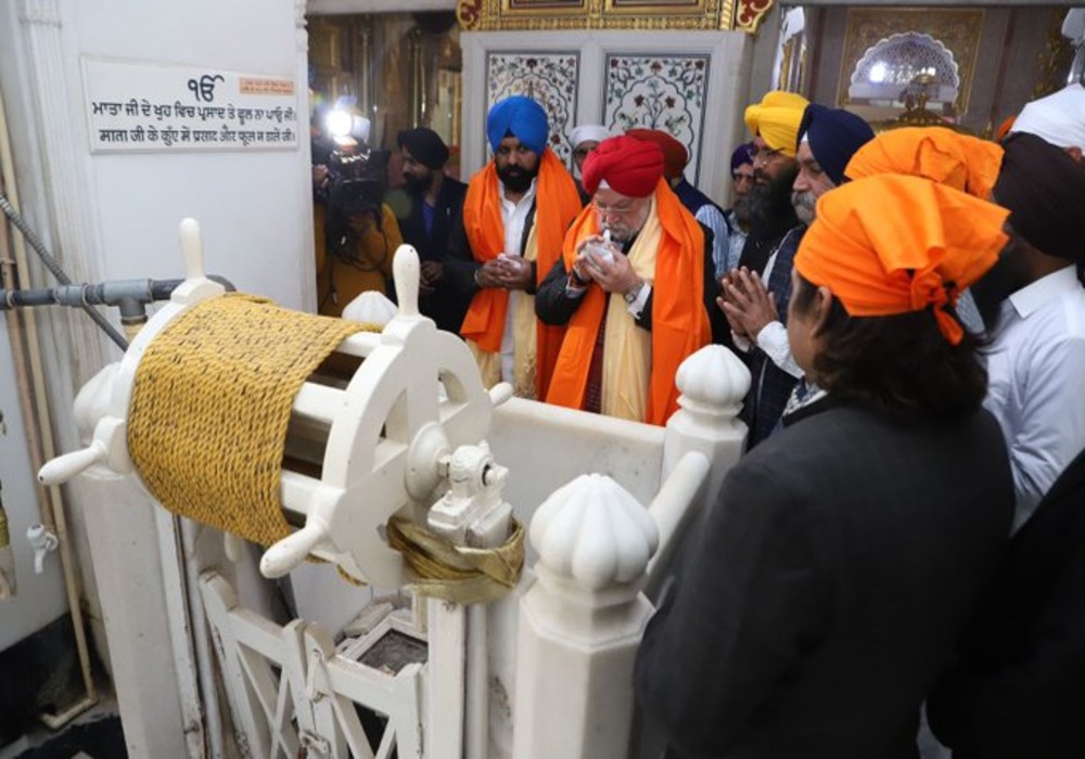 Deeply blessed & fortunate to join the sangat in paying obeisance at Takhat Sri Harmandir Ji Patna Sahib, holy birthplace of 10th Guru Dashmesh Pita, Guru Gobind Singh Sahib Ji.