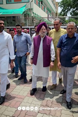 Inaugurated an Exhibition in Chandigarh BJP office on #SamvidhanHatyaDiwas
