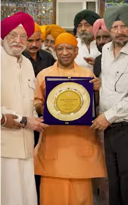 #GuruCharanYatra: Glimpse of a program with CM Yogi Ji at Yahiyaganj, Lucknow